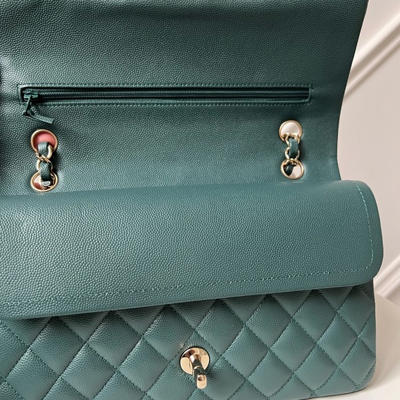 —SOLD—CHANEL M CLASSIC DOUBLE FLAP LGHW - Picture 8 of 14